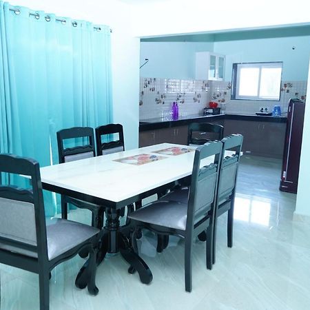 Apartamento Ramya Grand Visakhapatnam Exterior foto
