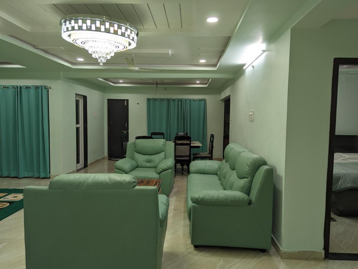 Apartamento Ramya Grand Visakhapatnam Exterior foto