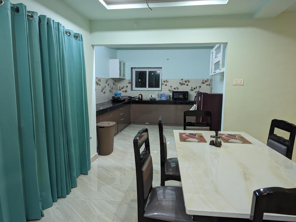 Apartamento Ramya Grand Visakhapatnam Exterior foto