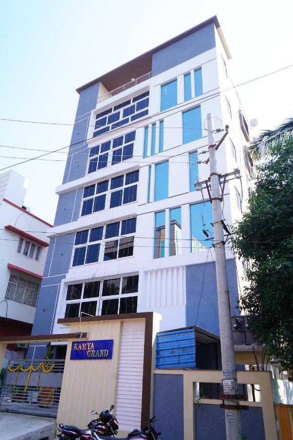 Apartamento Ramya Grand Visakhapatnam Exterior foto
